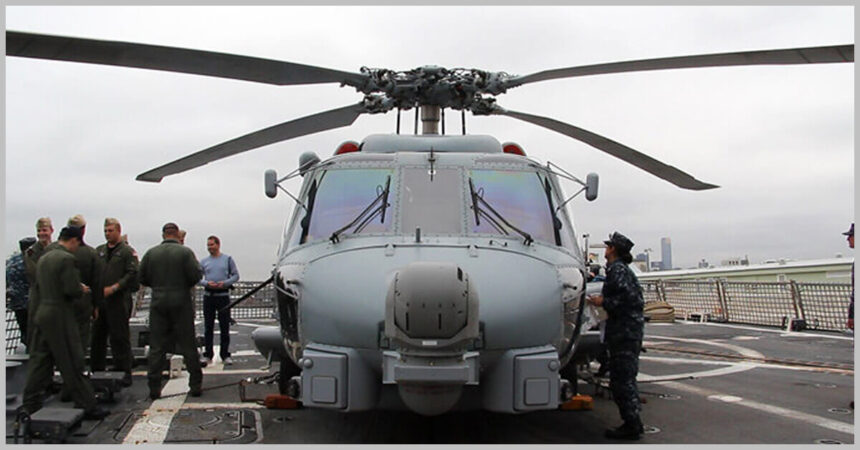 mh-60r helicopter
