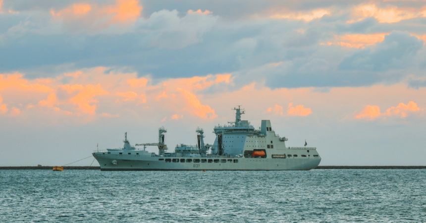 Royal Navy Warship HMS Duncan Sails to the Red Sea to Protect Shipping Routes